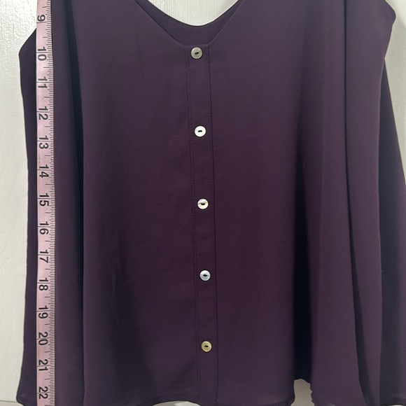 Small spaghetti strapped burgundy top - Picture 6 of 6